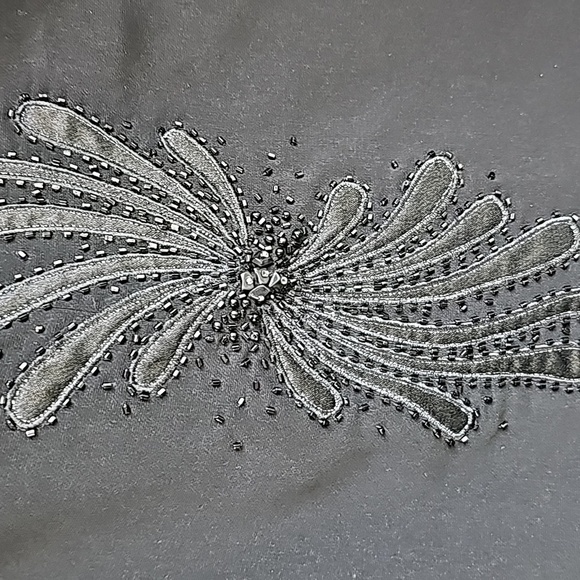 TIFFANY BLACK‎ WOMEN'S VINTAGE BLAZER. beaded and sain trim. Size 16. Fab… - Picture 3 of 11